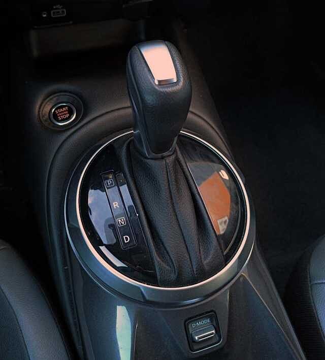 Nissan Juke 1.0 DIG-T 114CV N-CONNECTA DCT 5P