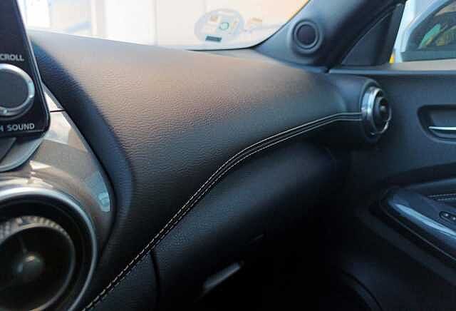 Nissan Juke 1.0 DIG-T 114CV N-CONNECTA DCT 5P
