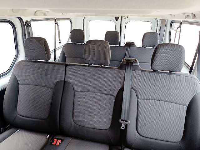 Nissan Primastar COMBI 8 2.0DCI EU6D-F 110 KW (150 CV) M/T S&amp;S ACENTA