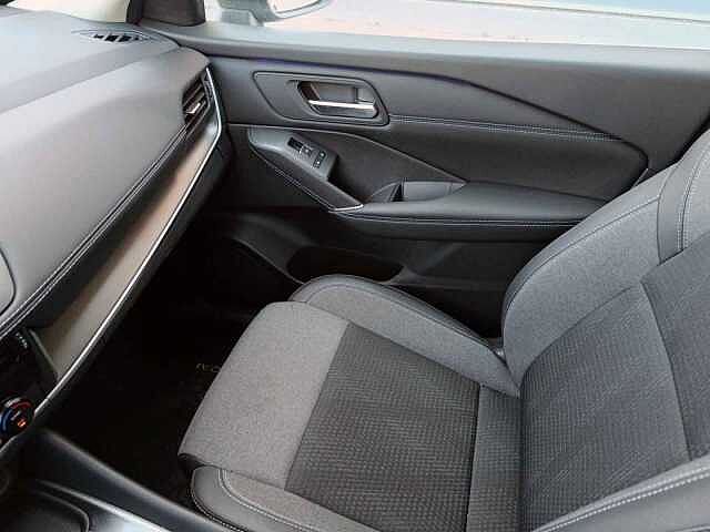Nissan Qashqai 5P DIG-T E6E 103 KW (140 CV) MHEV 12V 6M/T 4X2 N-CONNECTA