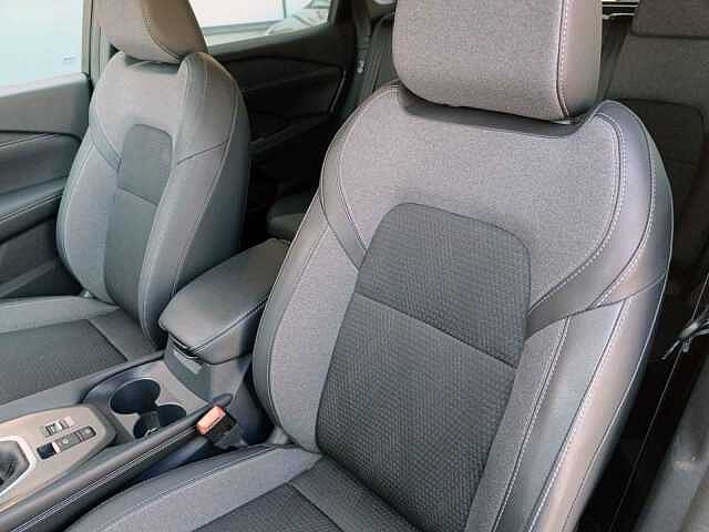 Nissan Qashqai 5P DIG-T E6E 103 KW (140 CV) MHEV 12V 6M/T 4X2 N-CONNECTA