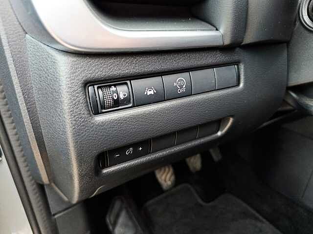 Nissan Qashqai 1.3 DIG-T 116KW N-CONNECTA CVT 5P