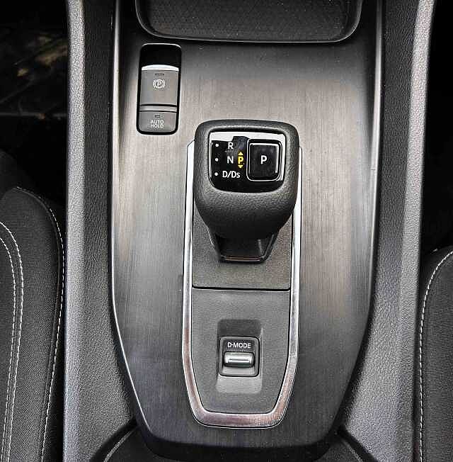 Nissan Qashqai 1.3 DIG-T 116KW N-CONNECTA CVT 5P