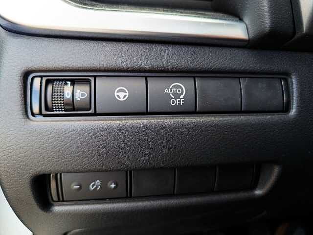 Nissan Qashqai 1.3 DIG-T 103KW N-CONNECTA 5P