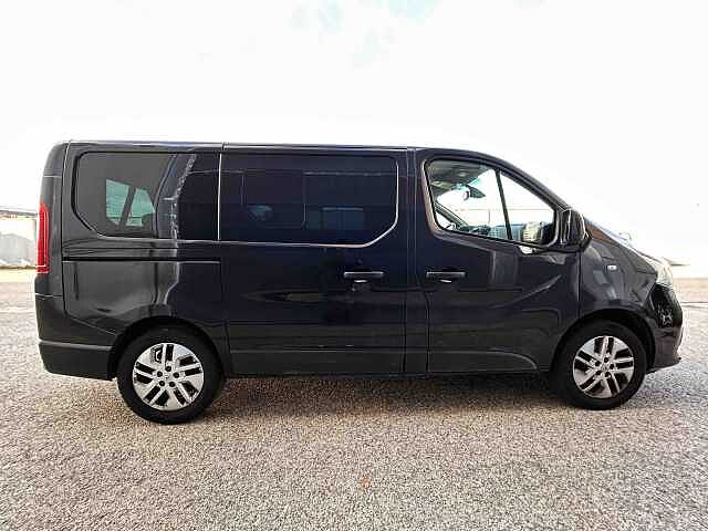 Renault Trafic COMBI PASSENGER EDITION 1.6 DCI 145CV TT 8PL